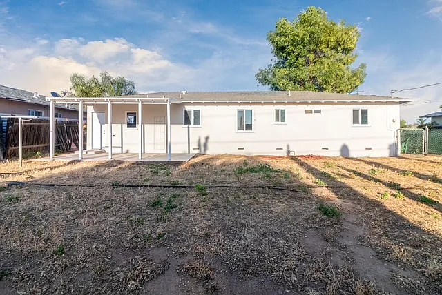 3985 Stanton St — Photo 23