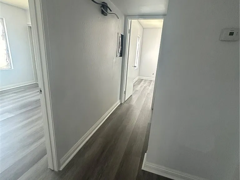 1735 E Washington St — Photo 13