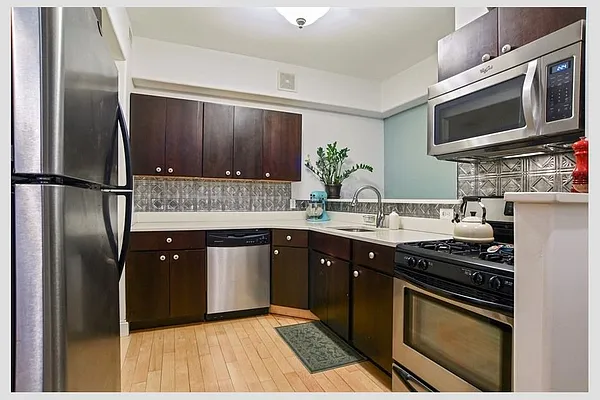 Sold by Stribling | media 3