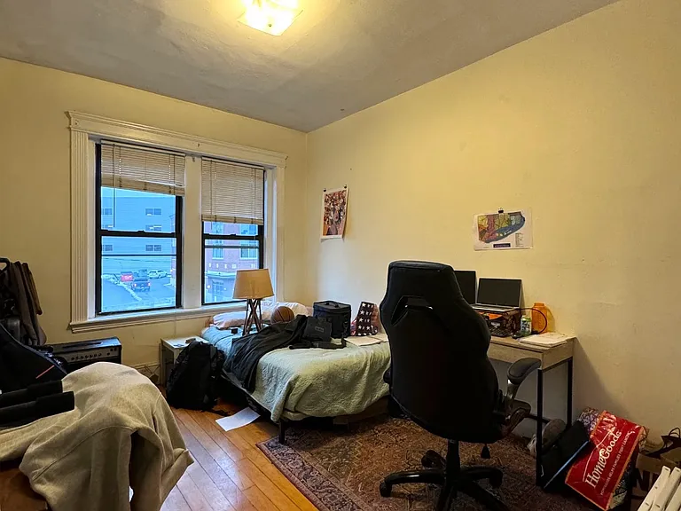 235 Harvard Ave #5 — Photo 3