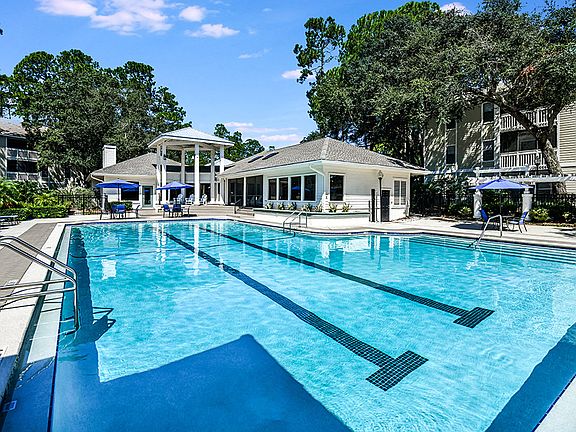 Swimming Pool and Kiddie Pool