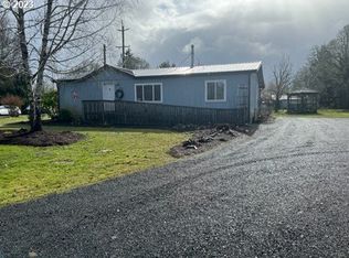 24908 Horn Rd, Elmira, OR 97437