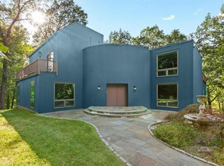 236 Harriman Rd, Irvington, NY 10533