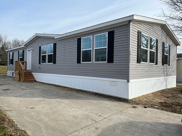 1st image of 57400 Bedford Blvd #700