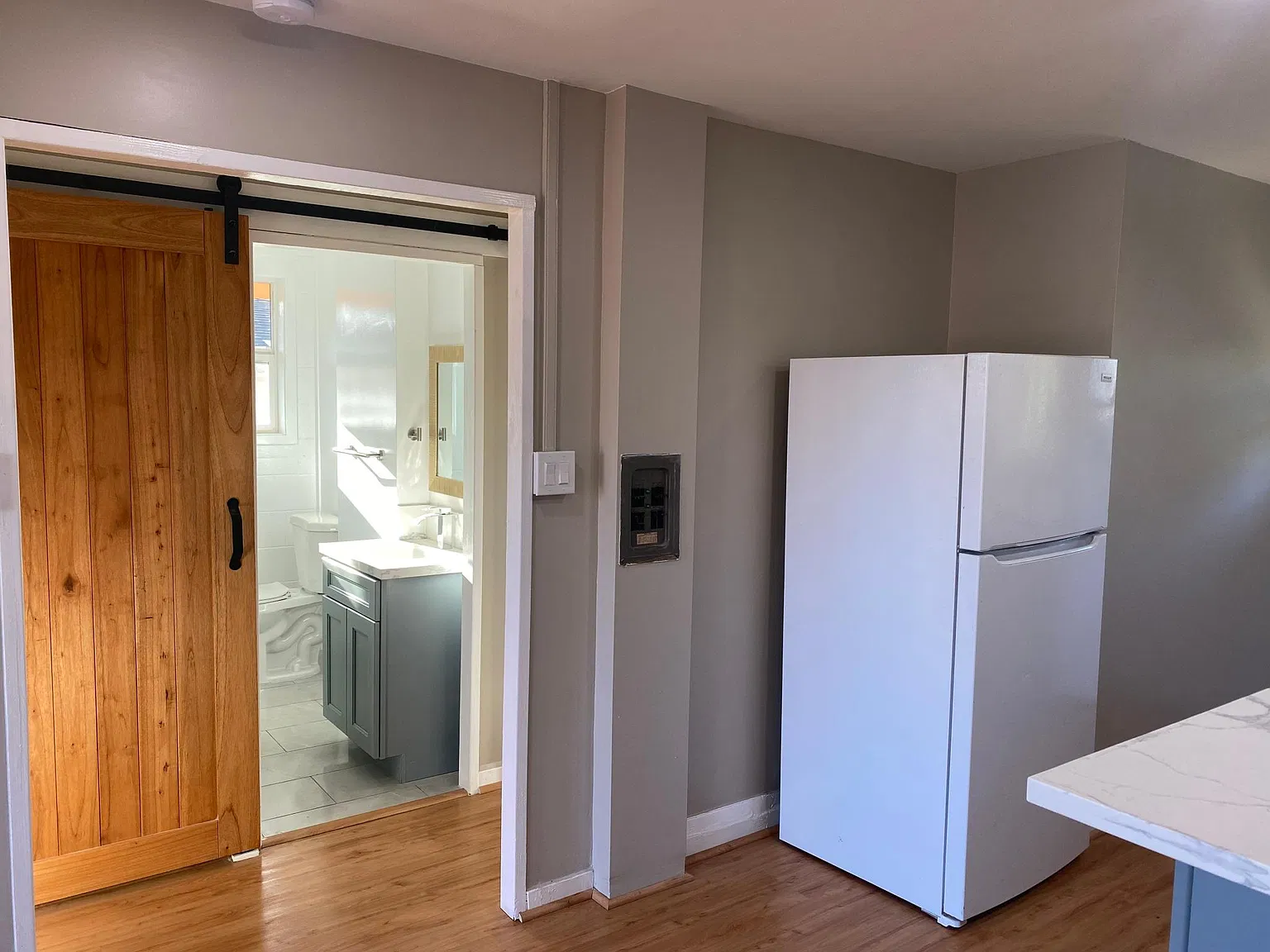 2 bed, $2,300 — Photo 4