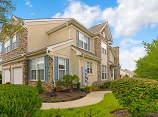 41 Ebersohl Cir, Whitehouse Station, NJ 08889