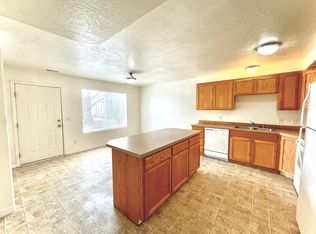 1315 17th St #2, Heyburn, ID 83336