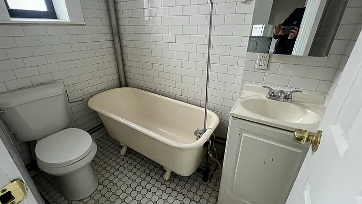 Rented by Kingdom Equities MGMT LLC | media 18