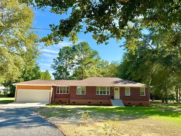 187 Dunn Ln, Moultrie, GA 31788
