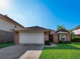 3143 Waterside Dr, Arlington, TX 76012
