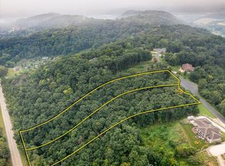 7 & 8 Crescent Hills Dr, La Crescent, MN 55947