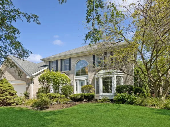 75 Madeline Cir, Schaumburg, IL 60173