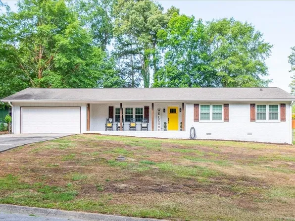 3980 N Martin Way, Lithia Springs, GA 30122