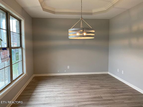 3rd image of 1801 Silver Chapel Dr