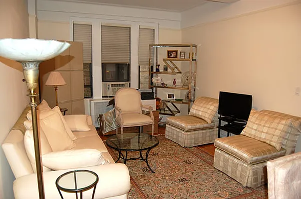 Rented by Stonecrest Realty | media 12