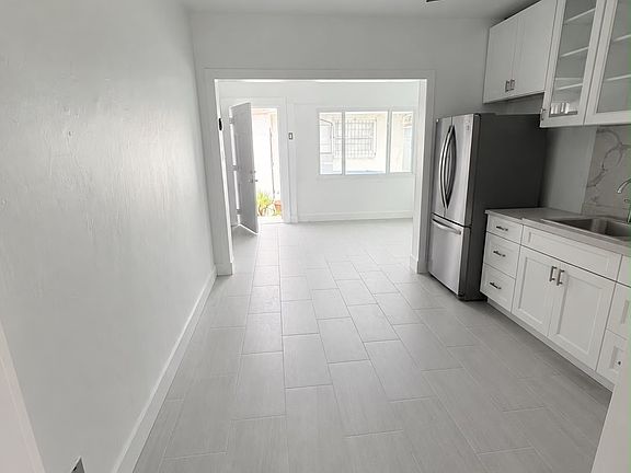 5th image of 1152 NW 34th Ave #1
