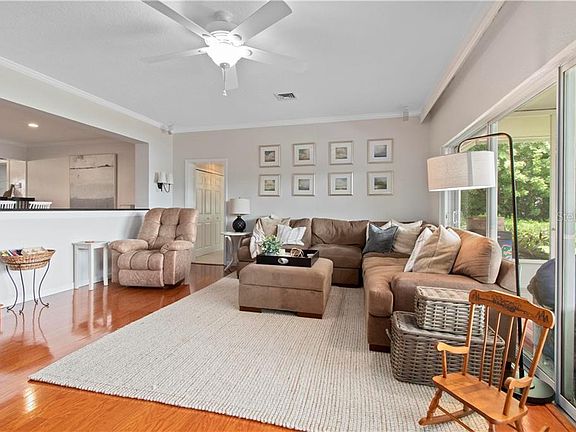 5th image of 204 S Lake Florence Dr