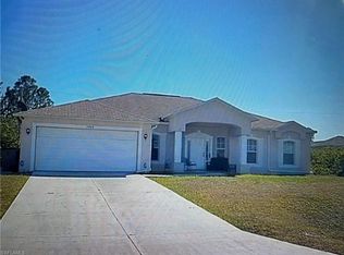 3903 27th St SW, Lehigh Acres, FL 33976