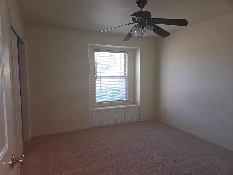 8073 N Backer Ave — Photo 17