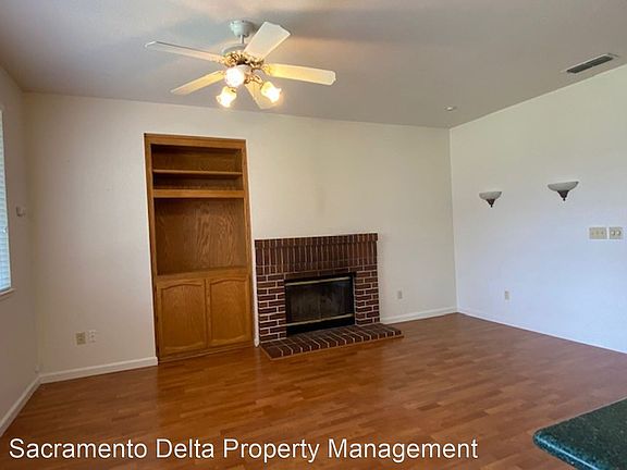 4th image of 1113 Caversham Way