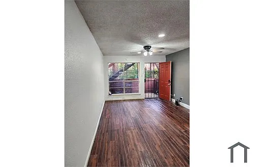3243 Nacogdoches Rd Photo 1