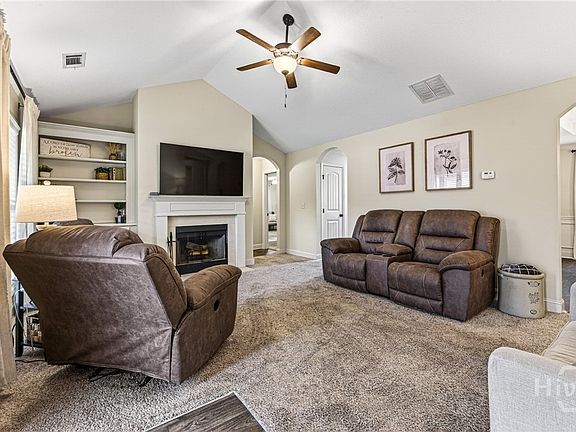 3rd image of 32 Armstrong Drive