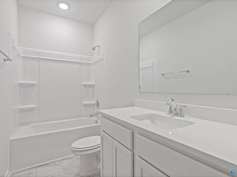 210 Osceola Cir — Photo 3
