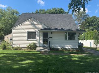 48 Hartland St, Stratford, CT 06615