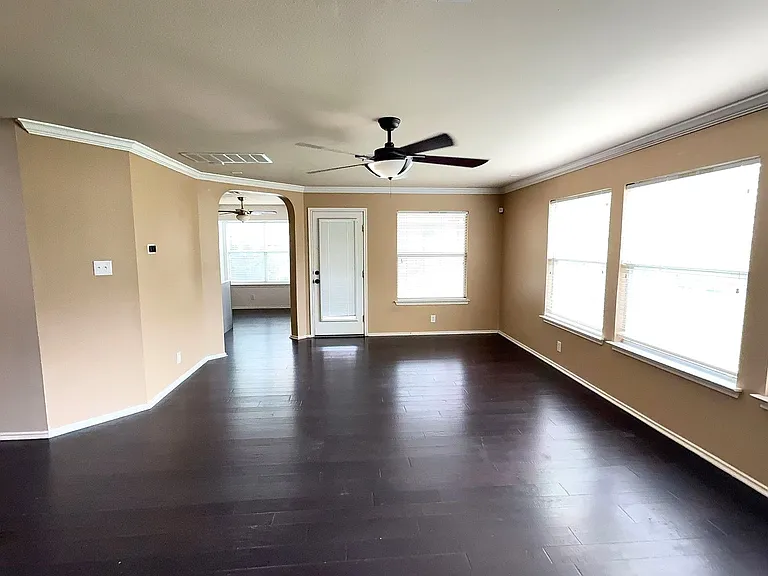 215 Bright Trl — Photo 5