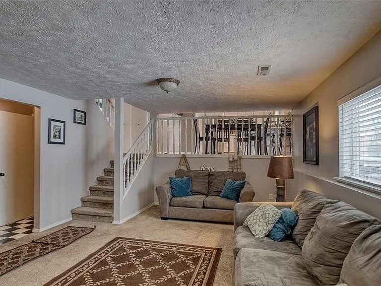 9216 N Londale Dr — Photo 16