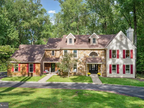 995 Beverly Ln, Newtown Square, PA 19073