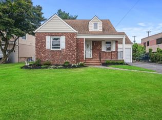 13-54 20th St, Fair Lawn, NJ 07410
