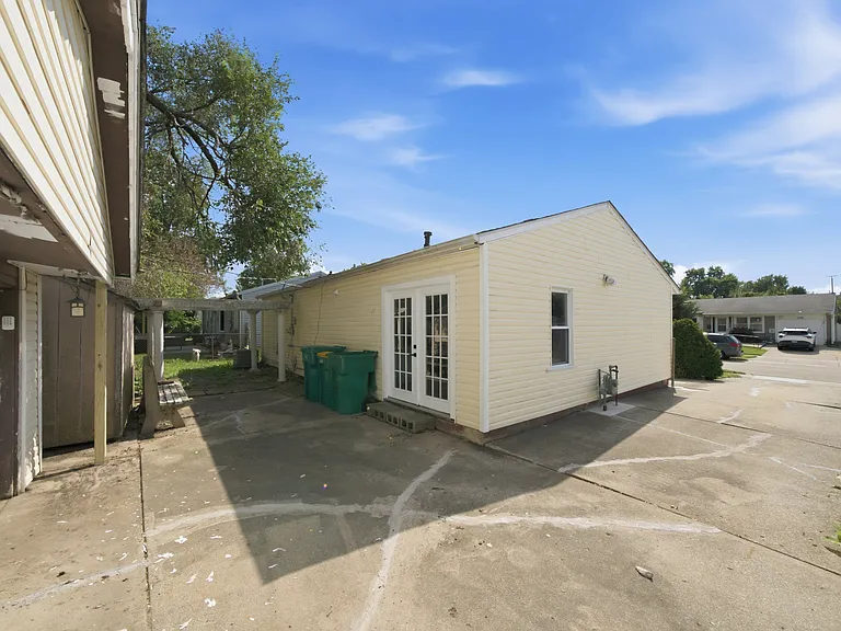 407 Laurel Ave — Photo 18