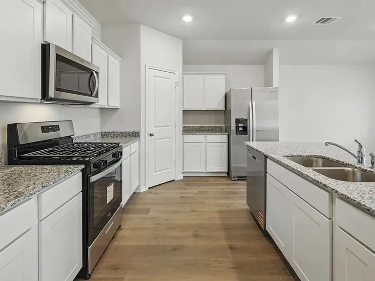 505 Lansdowne Dr — Photo 29