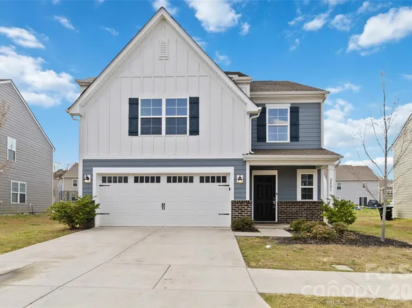 2801 Oldfield Dr, Monroe, NC 28110