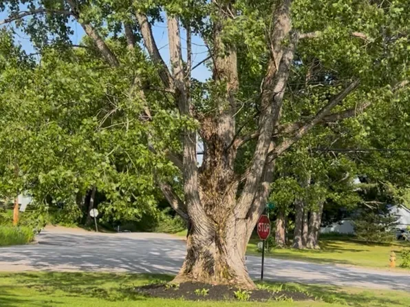 70 Lincoln St, Paris, ME