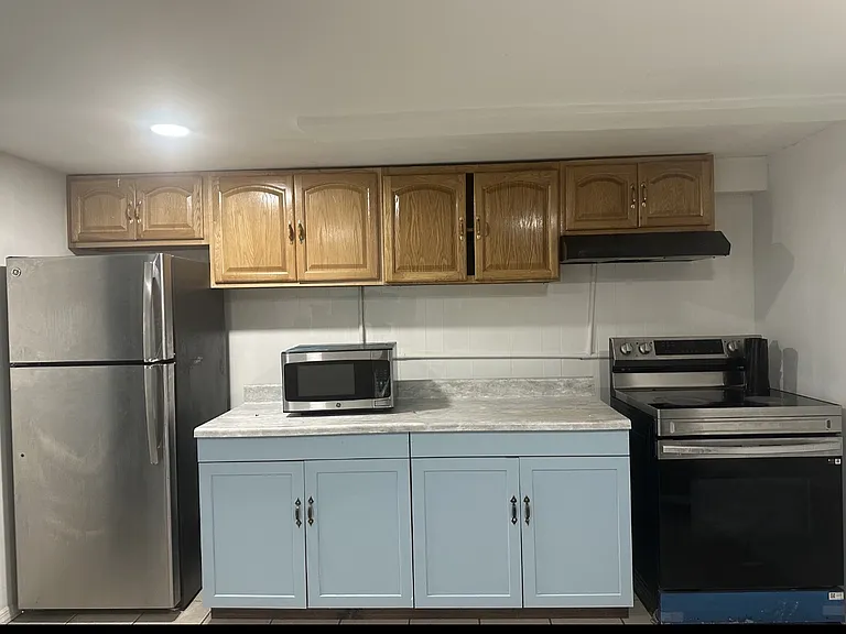 1913 Hunt Ave — Photo 3