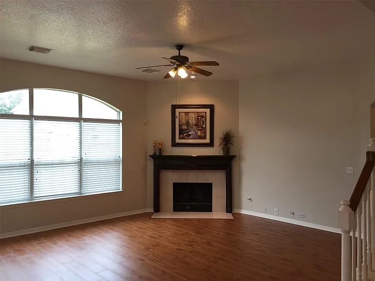11218 Timbertree Ln — Photo 9