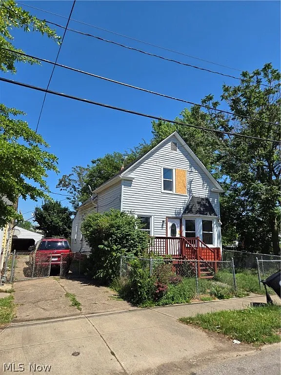 3345 W 56th St photo 1