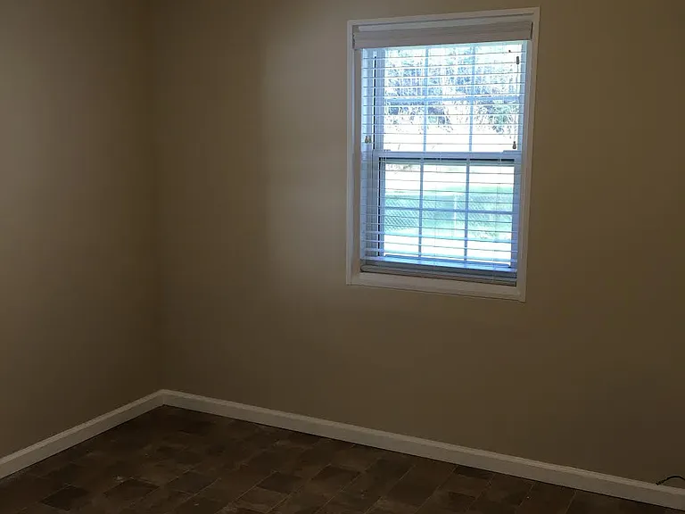 4568 Old Clear Creek Rd — Photo 3