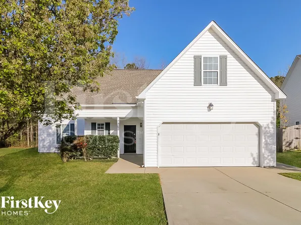 618 Cotton Brook Dr, Fuquay Varina, NC 27526