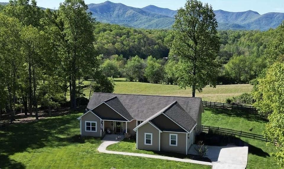 1st image of 373 New Forest Rd