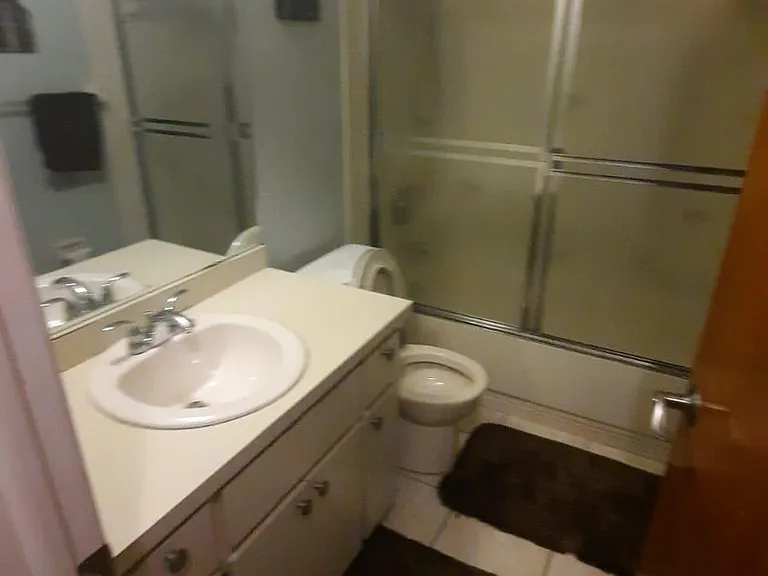 1004 SE 8th St #2 — Photo 82