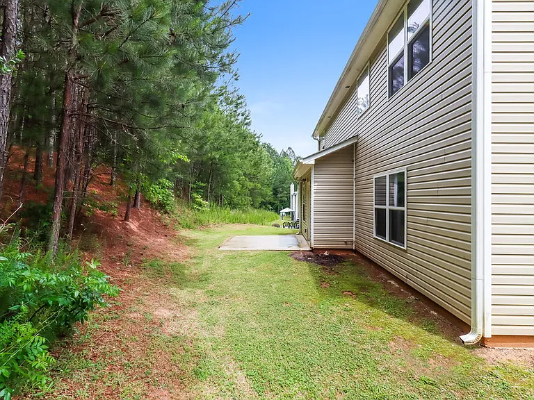 412 Fieldcrest Dr — Photo 17