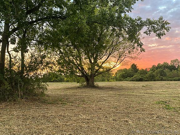 2nd image of E Harris Rd