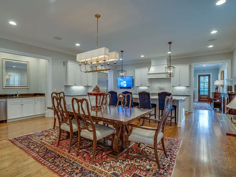 2424A Abbott Martin Rd — Photo 14