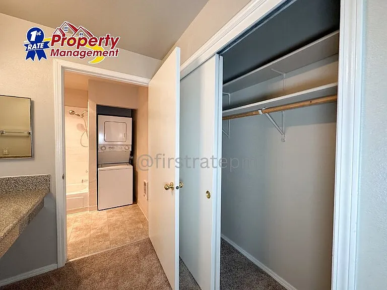 850 W Belmont St #104 — Photo 12