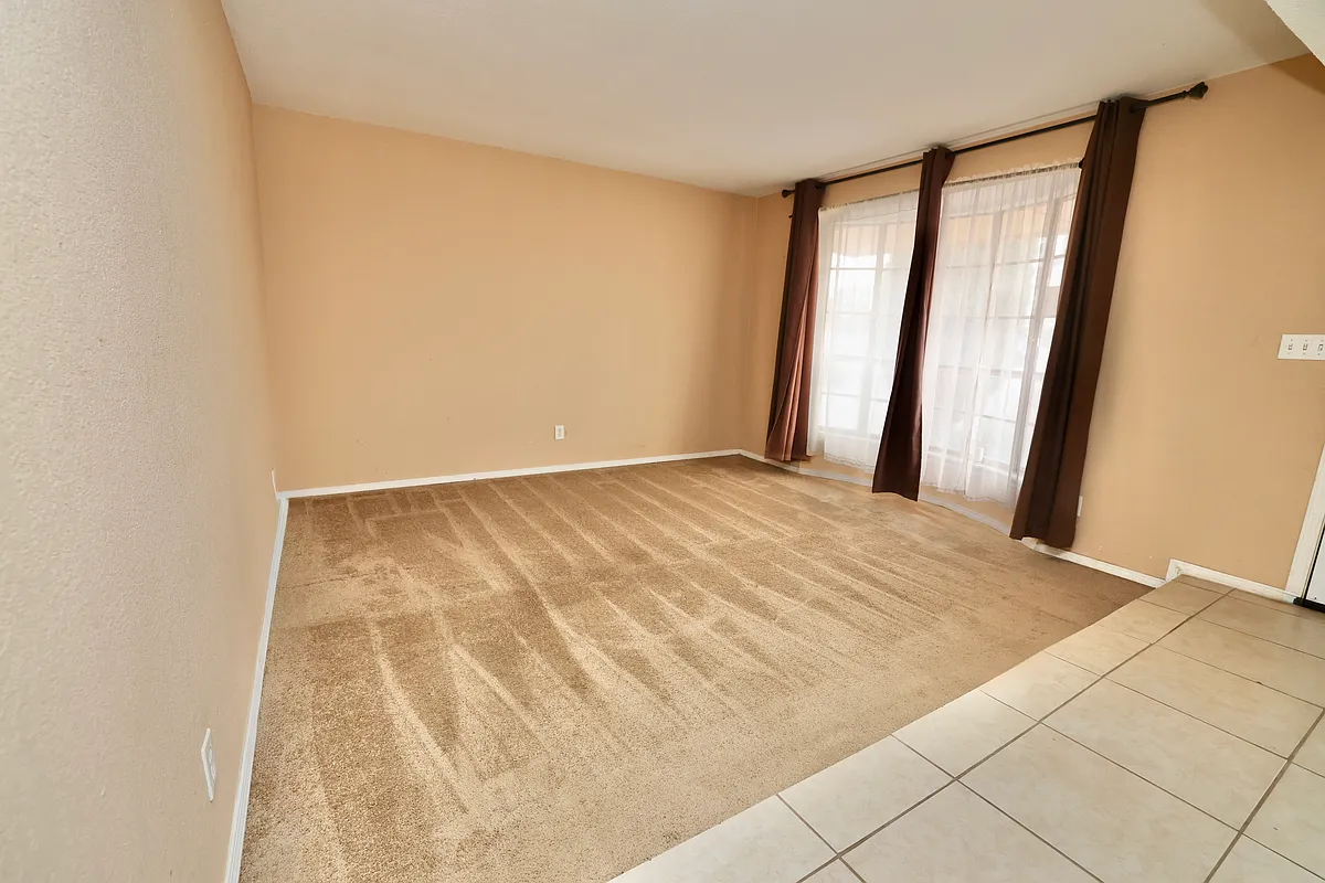 Building Photo - 10683 Janway Dr