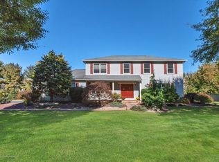 16 Jefferson Ct, Freehold, NJ