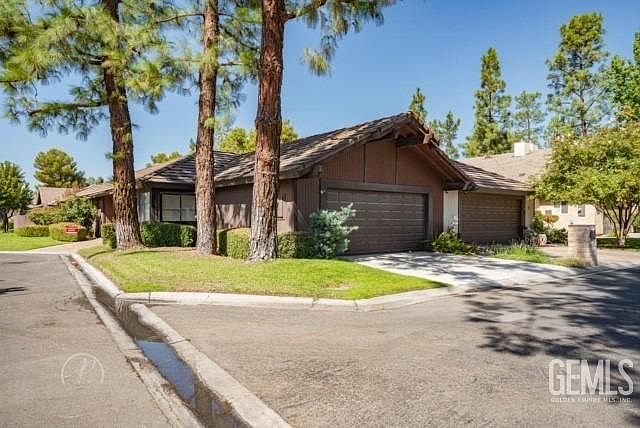 1st image of 2323 Easthills Dr Unit 33